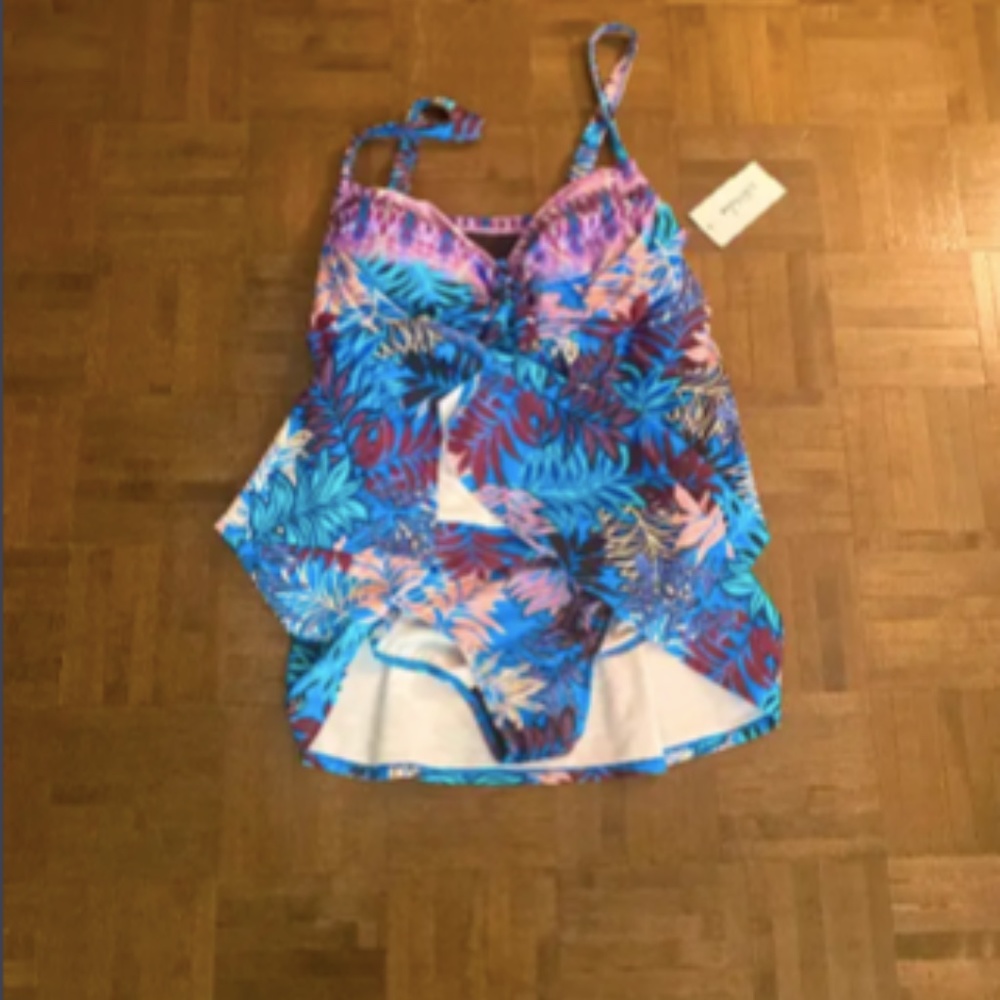 New Women’s Bathing Suit size 18F/G